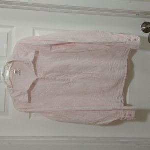 Womens XL, shell pink, Old Navy blouse, with textured floral embroidery pattern.
